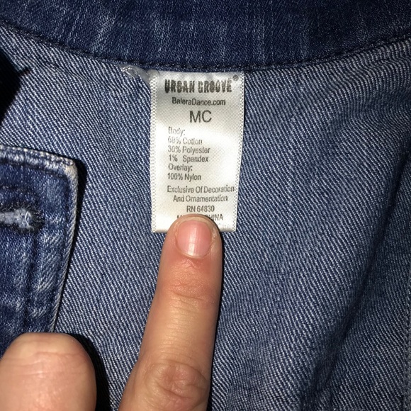 M(7) cropped Jean fringe Button vest with sequins - Picture 3 of 3